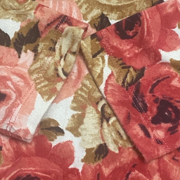 Women’s Charter Club Petite Medium Knit Shirt Long Sleeve Pink Roses Flowers - Picture 4 of 8